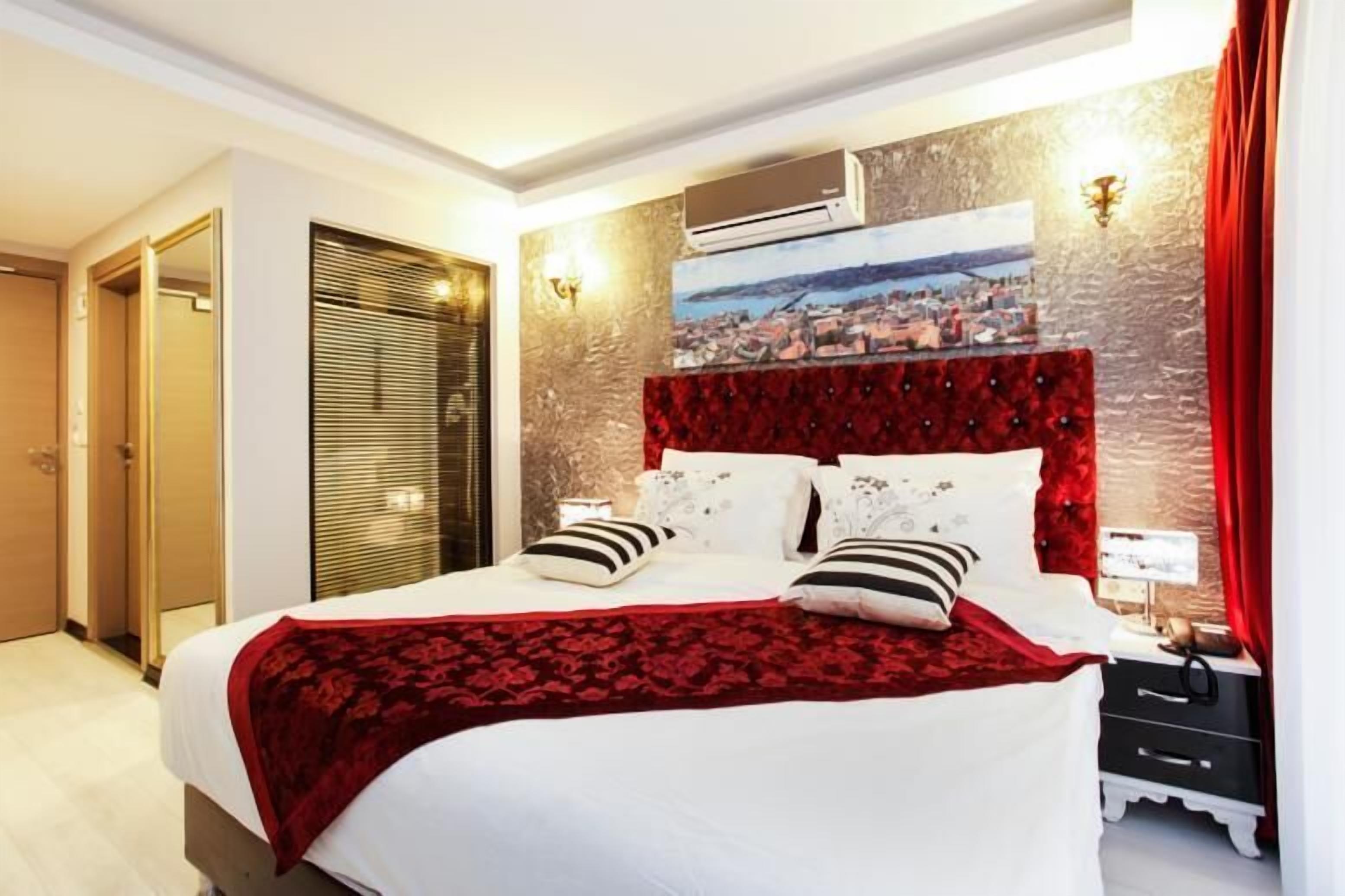 Doorway Suit (Adults Only) - Istanbul, Istanbul